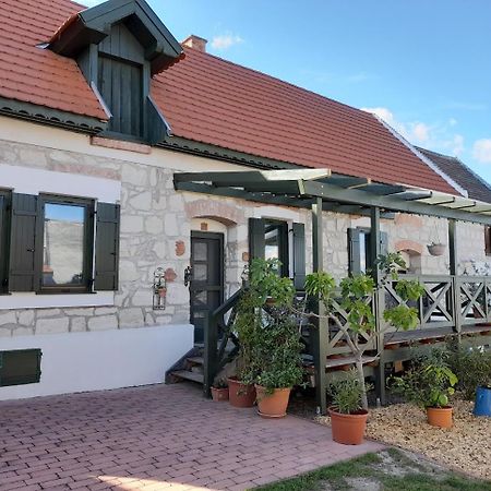 Villa Kofejto Haza Fertőrákos Exterior foto